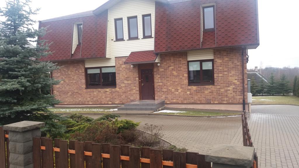 Vidu Guest House Utena Exterior photo