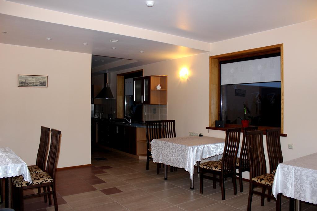 Vidu Guest House Utena Exterior photo